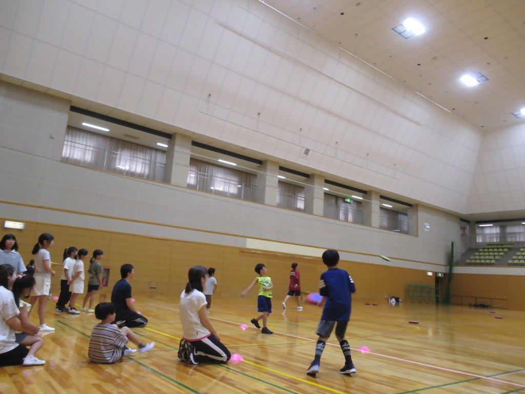 ドッチビーをする様子