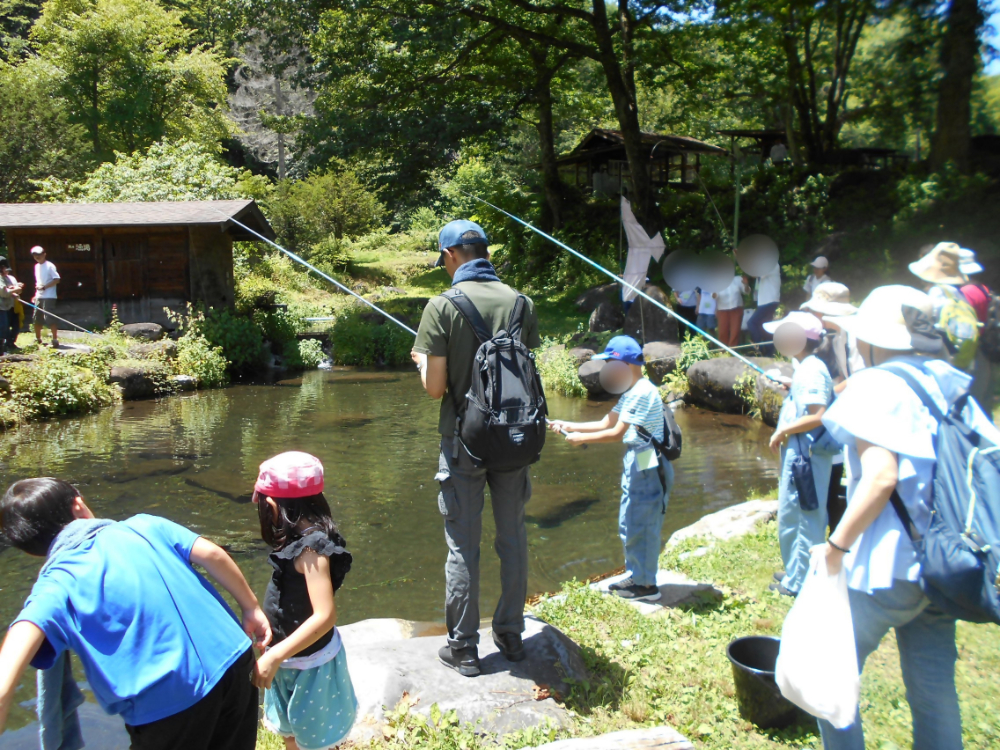 岩魚釣りの様子